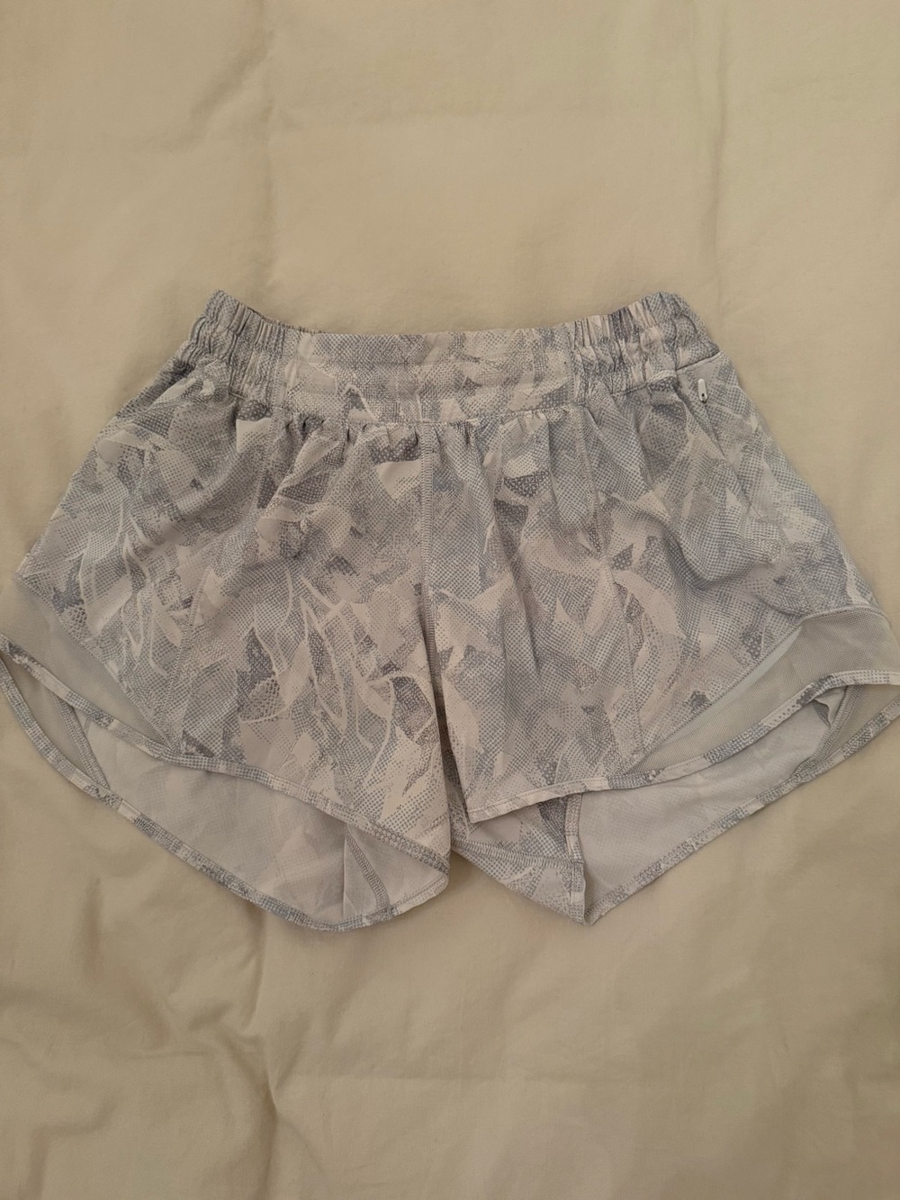 lululemon athletica Hotty Hot Short II